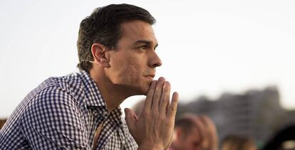 Pedro S&aacute;nchez en el cierre de campa&ntilde;a del PSOE en Sevilla.
 