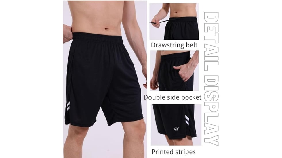 Los pantalones tienen bolsillos laterales y una cintura elástica.
