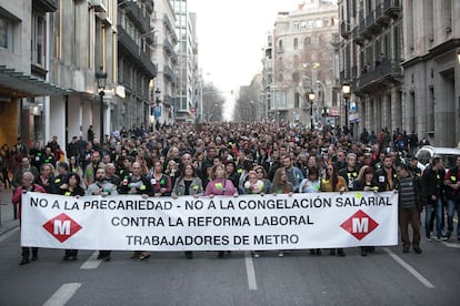 Els treballadors del metro s'han manifestat a Barcelona.