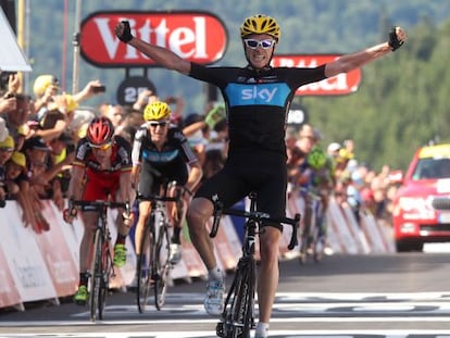 Froome celebra su triunfo en La Planche des Belles Filles, con Nibali cuarto.