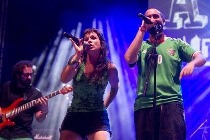 Actuación del grupo de Agraviats en el festival.