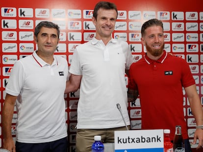 El presidente del Athletic Club, Jon Uriarte, el entrenador, Ernesto Valverde, y el capitán, Iker Muniain, han comparecido este miércoles en rueda de prensa para fijar públicamente los objetivos de cara a la nueva temporada.