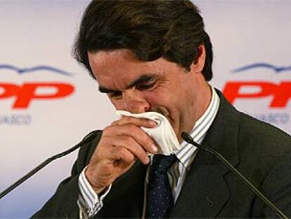 Aznar durante la cena del PP en San Sebastián.