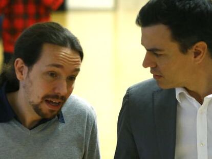 Pablo Iglesias y Pedro Sanchez en una imagen de archivo en el Congreso de los Diputados.