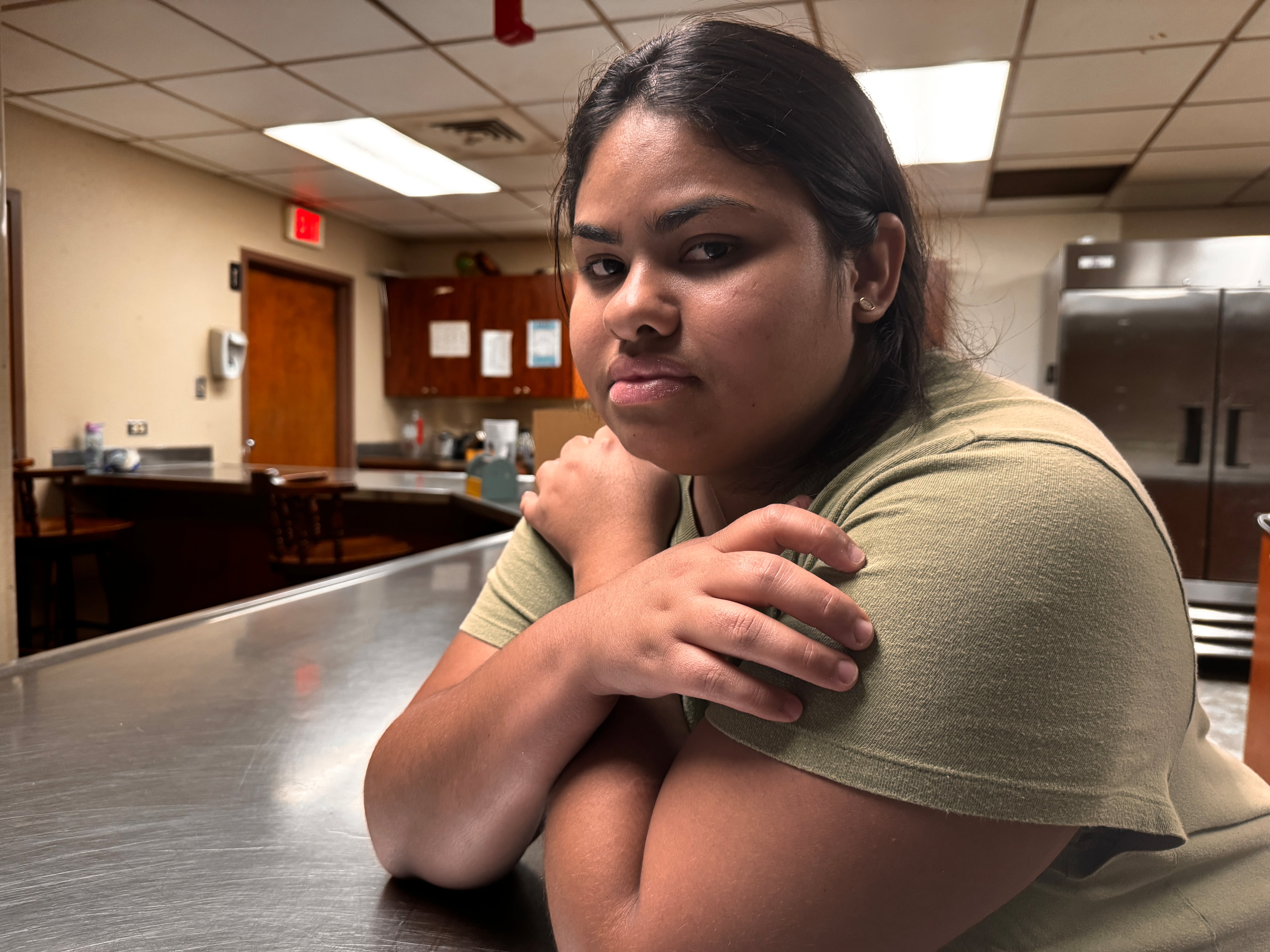 Jennifer en la cocina de la iglesia en San Antonio, el 20 de agosto.