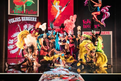 Escena del espectáculo Fashion Freak Show dirigido por el diseñador francés Jean Paul Gaultier.