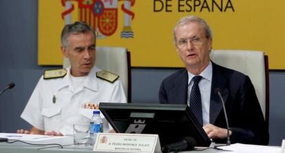 El jefe de Estado Mayor de la Defensa, Fernando Garc&iacute;a S&aacute;nchez, y el ministro de Defensa, Pedro Moren&eacute;s, este jueves.