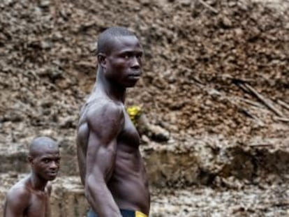 Trabajador de una mina de diamantes en la República Centroafricana.