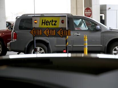 Un coches de Hertz, el pasado 30 de abril en el aeropuerto de San Francisco.