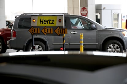 Un coches de Hertz, el pasado 30 de abril en el aeropuerto de San Francisco.