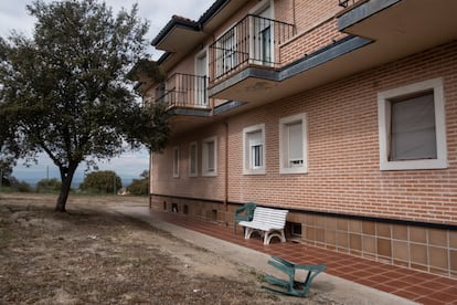 Parte trasera de la Residencia Monteverde en la urbanización El Bosque de Villaviciosa de Odón.