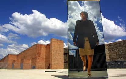 Exterior del Museo del Apartheid, en Johanesburgo (Sudáfrica).