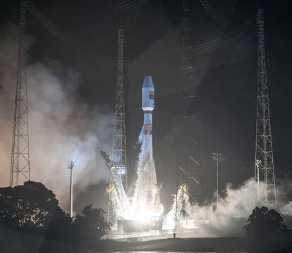Lanzamiento de un satélite de Hispasat.