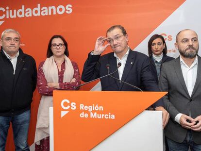 Los líderes de Ciudadanos en Murcia, tras conocer los resultados de las generales del 10-N.
