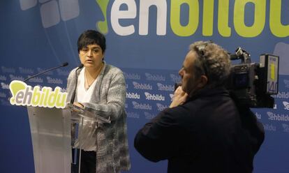 Marian Beitialarrangoitia, portavoz de EH Bildu en el Congreso, este lunes en su comparecencia ante los medios.