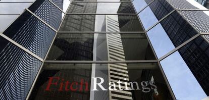 Vista exterior de las oficinas de Fitch Ratings en Nueva York (EE.UU.) 