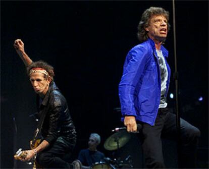 Keith Richards y Mick Jagger, durante el primer concierto de su nueva gira.