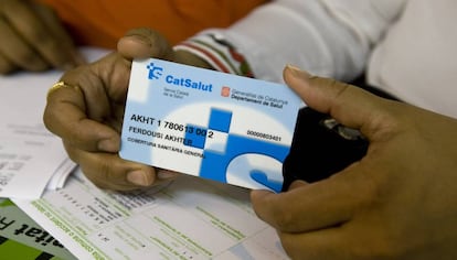 Una targeta sanitària d'una dona del Bangladesh.