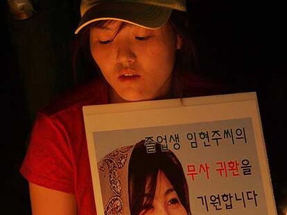 Vigilia en Seúl por la liberación de los rehenes surcoreanos.