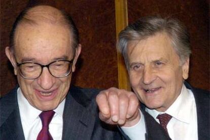 Alan Greenspan y Jean Claude Trichet, durante su conferencia conjunta en Francfort.