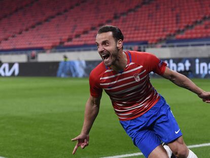 Soldado celebra el gol del Granada.