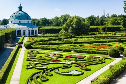 Jardines del palacio arzobispal de Kromeriz.