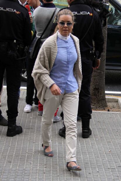 María José Campanario a su llegada a los juzgados de Sevilla.