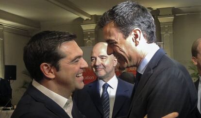 Alexis Tsipras y Pedro Sánchez, el jueves en Bruselas.