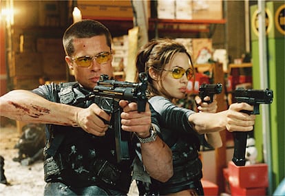 Dos superguapos, Brad Pitt y Angelina Jolie, en una divertida secuencia de 'Sr. y Sra. Smith', de Doug Liman.