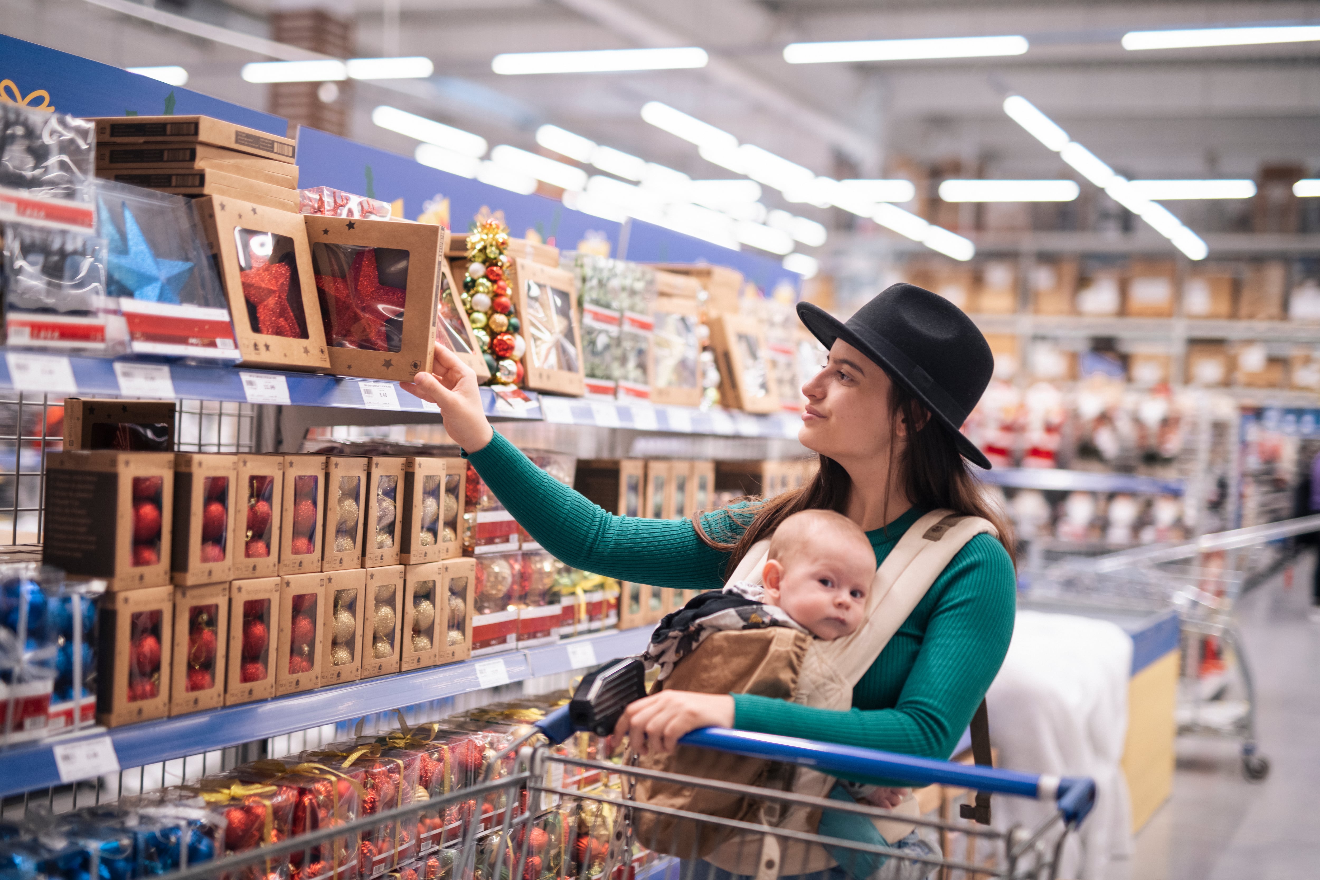 Cómo organizar la primera Navidad con un bebé: readaptar tradiciones, poner límites y no tener expectativas