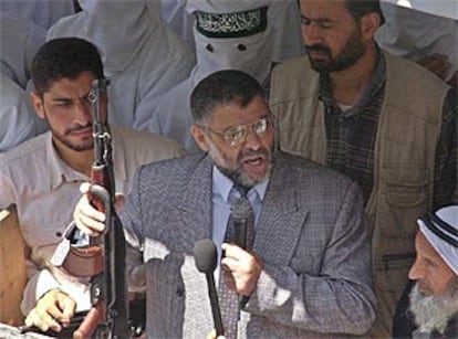 Abdul Aziz al Rantissi, durante un acto público en un campo de refugiados de Gaza el pasado abril.