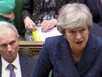 La primera ministra de Reino Unido, Theresa May, en el Parlamento brit&aacute;nico.