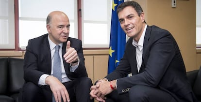 Encuentro en la sede de las instituciones europeas de Madrid entre el comisario europeo de Asuntos Económicos y Financieros, Pierre Moscovici, y el secretario general del PSOE, Pedro Sánchez.