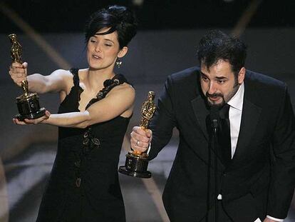 Los españoles Montse Ribe y David Marti, que se alzaron con el oscar al mejor maquillaje por <i>El laberinto del fauno</i>.