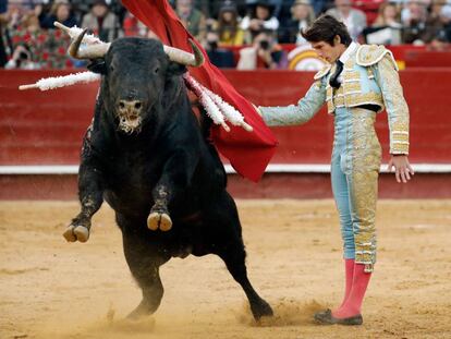 Sebastián Castella y el toro 'Horroroso', la tarde del pasado día 17.