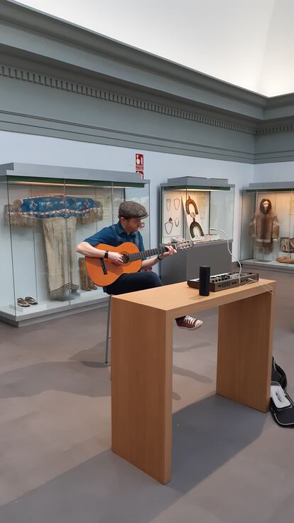 Hache Milton, durante la grabación del tema 'Un museo como nosotr@s', el pasado mes de noviembre en el Museo de Antropología.