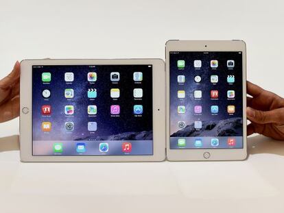 Apple presenta l'iPad Air 2, a l'esquerra, i l'iPad Mini 3.