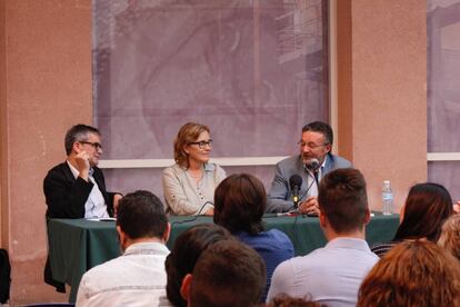 Bayarri, Safont y Palomero en la presentaci&oacute;n del libro en Burriana.