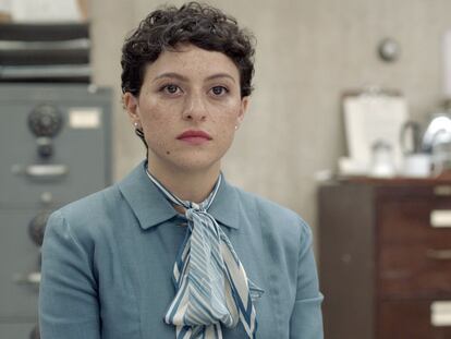 Alia Shawkat interpretando a la activista lesbiana Madeleine Tress en 'Pride', de Disney+.