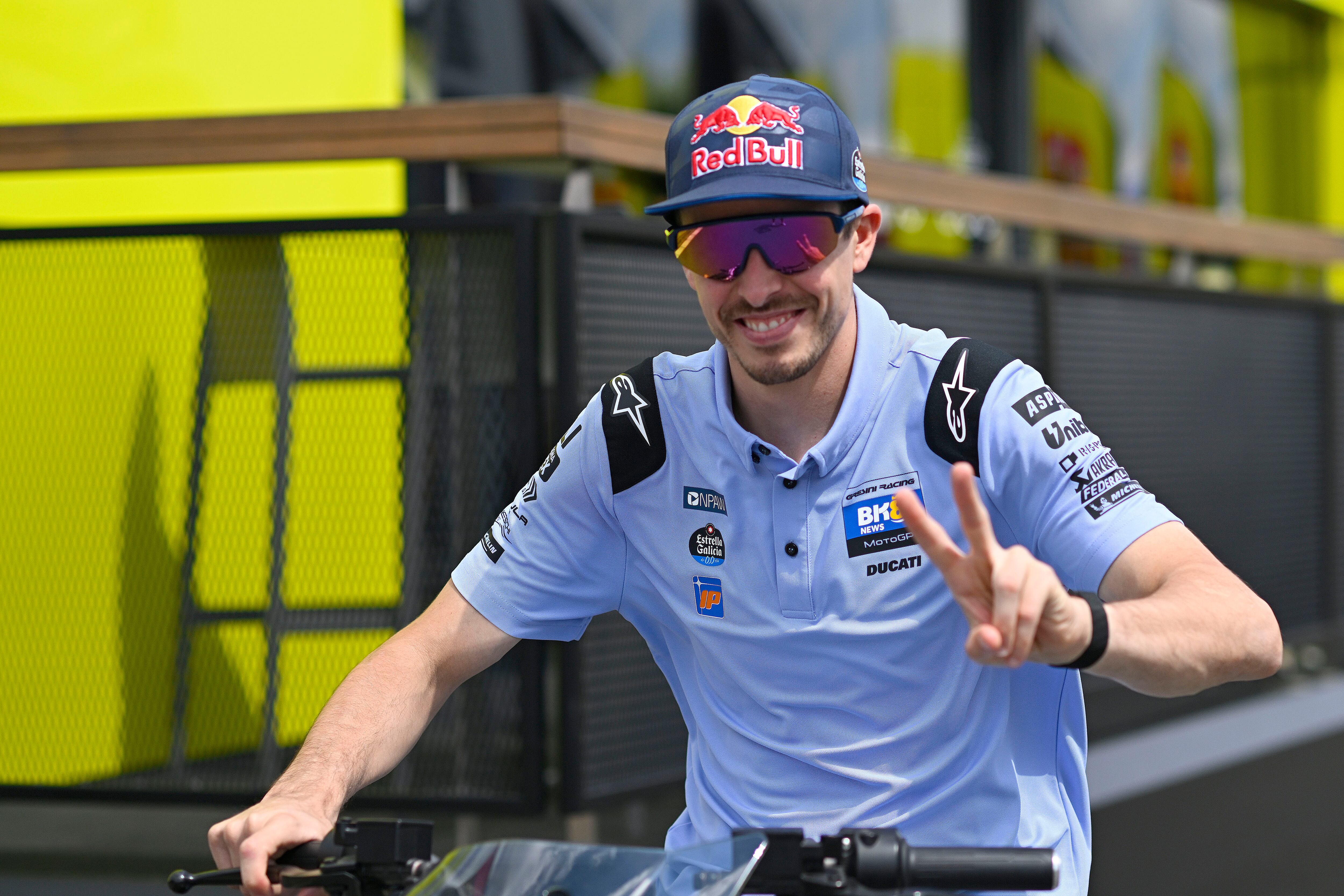 Alex Márquez regresa a MotoGP con una sonrisa: “Estar aquí ya es una victoria”