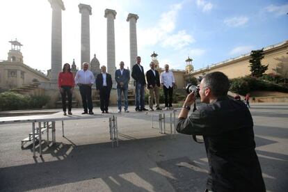 Preparativos de la foto de familia de los candidatos a las elecciones catalanas del 27 de septiembre.