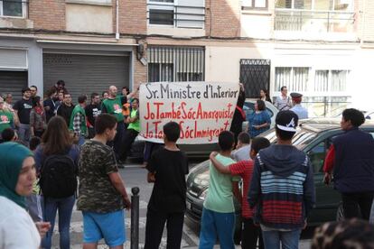 Protestas en Reus contra el ministro Jorge Fern&aacute;ndez D&iacute;az. 