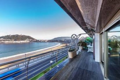 Terraza de vivienda en Miraconcha, en San Sebastián.