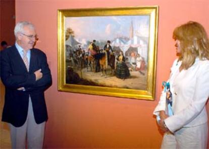 Carmen Thyssen y Tomás Llorens, en la presentación de la exposición de pintura andaluza.