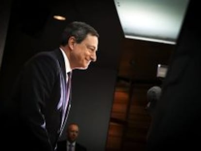 El presidente del Banco Central Europeo (ECB), Mario Draghi, asiste a una rueda de prensa en Fráncfort, Alemania, el 6 de febrero de 2014.