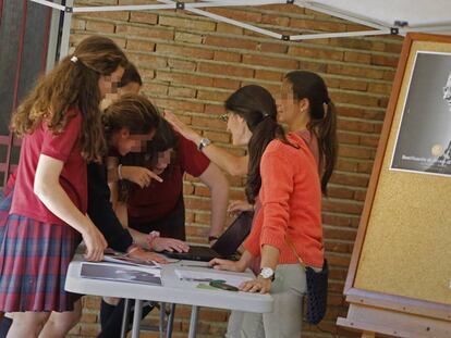 Alumnes de l'escola La Vall, a Sabadell.