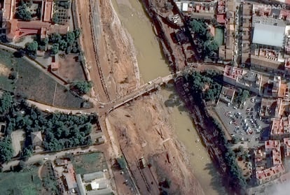 Satellite images show scale of Spain's floods after torrential rains hit Valencia province