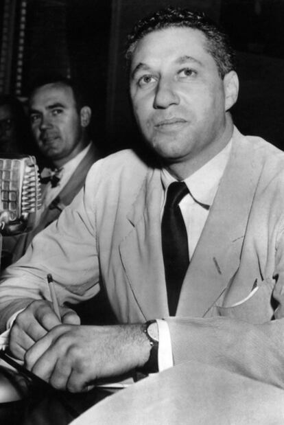 Budd Schulberg testifica ante el Comité el 23 de mayo de 1951.