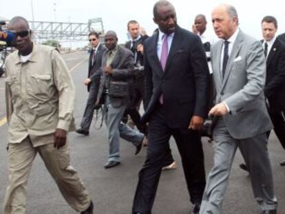 El ministro de exteriores de Mali, junto a su homólogo francés.