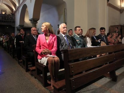 María Dolores de Cospedal, en misa en El Casar. 